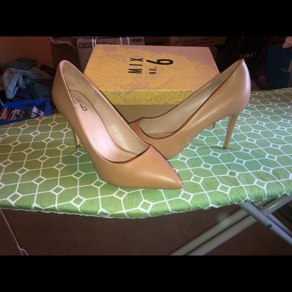 Heels size 11 M